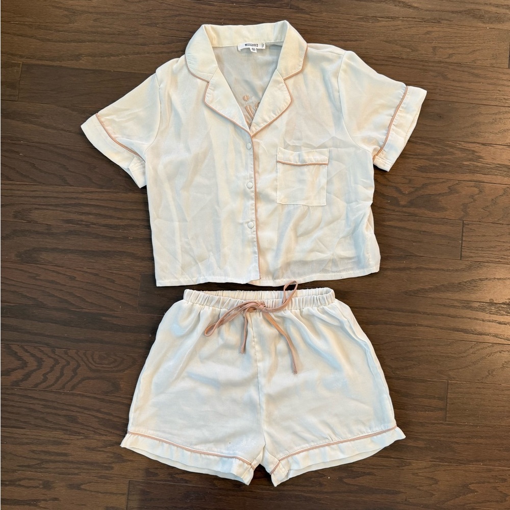 Missguided White & Blush "Bride" Short Pajama Set - Picture 2 of 4